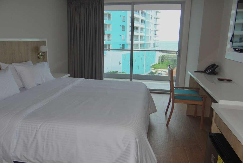 Wyndham Garden Cartagena Otel Oda fotoğraf