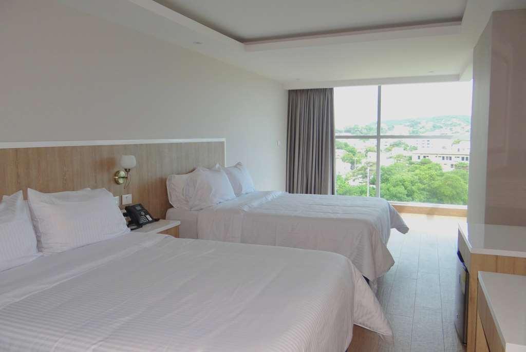 Wyndham Garden Cartagena Otel Oda fotoğraf