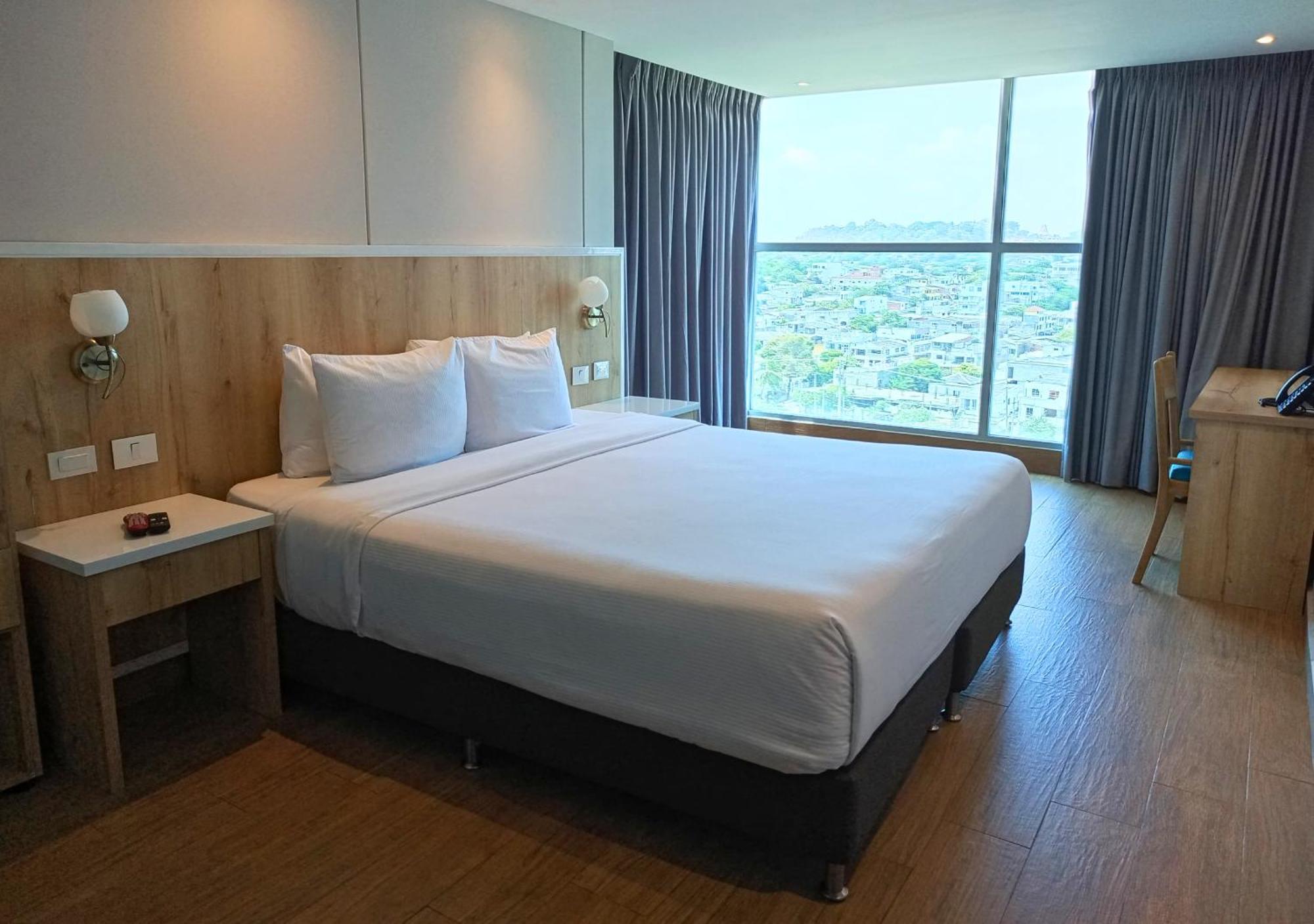Wyndham Garden Cartagena Otel Dış mekan fotoğraf